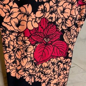 LuLaRoe Tall & Curvy legging